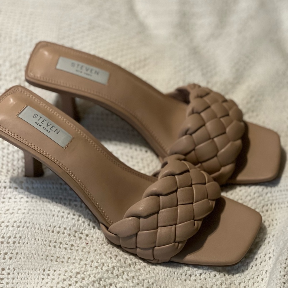 Steven Tan heels